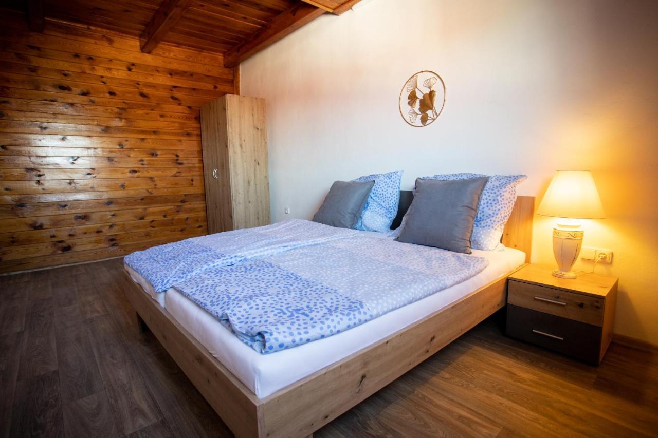 Tina Apartments Černá v Pošumaví Dış mekan fotoğraf