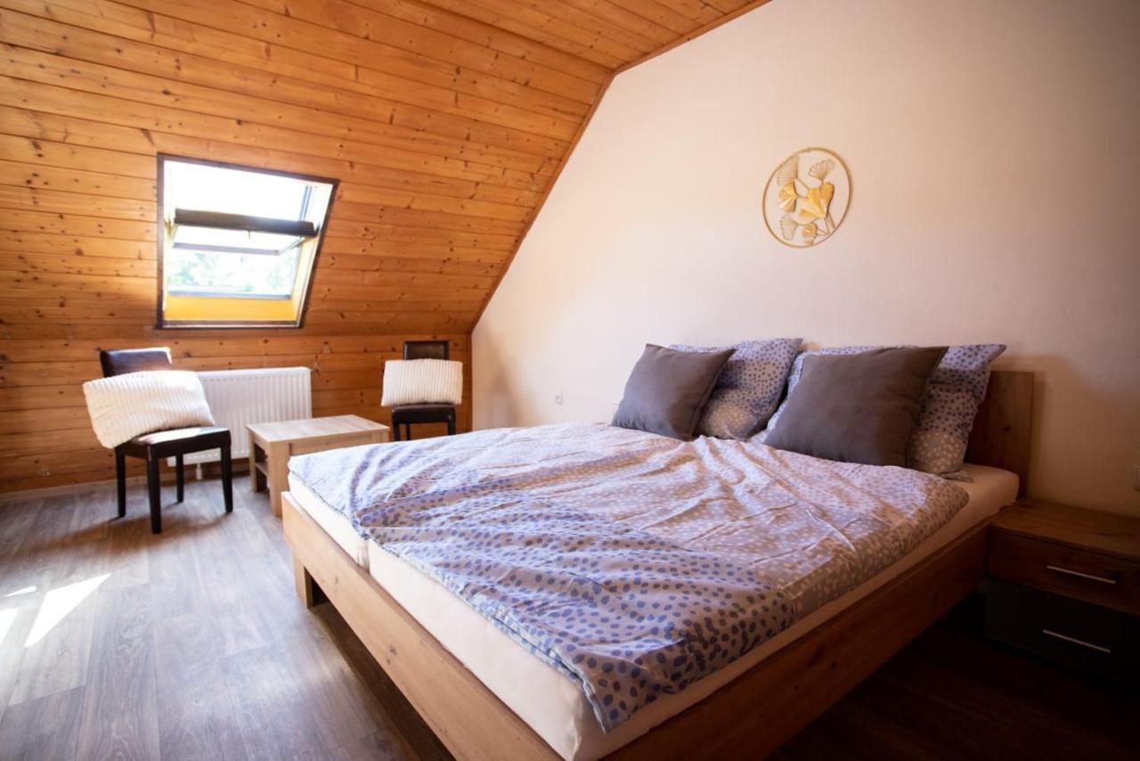 Tina Apartments Černá v Pošumaví Dış mekan fotoğraf